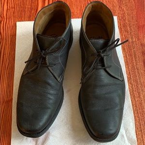 CLARKS Men’s Holmby Top Chukka Boot Black Size 10